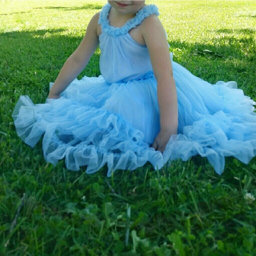 NWT Girls Bright Blue Tulle Beautiful Dress